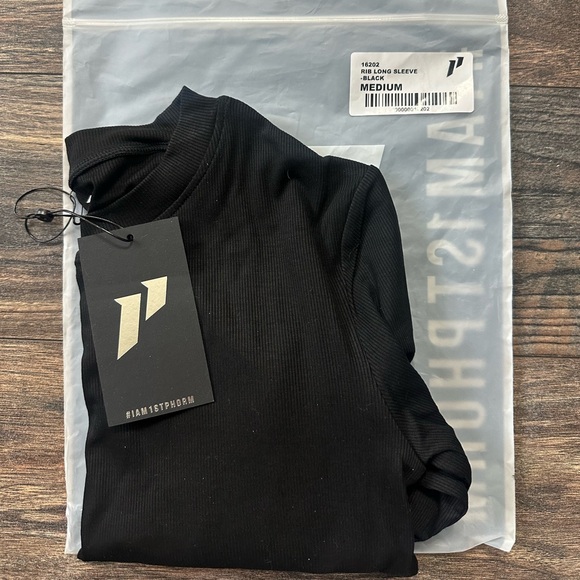 1st Phorm Tops - IAMSTPH Black Long Sleeve Top